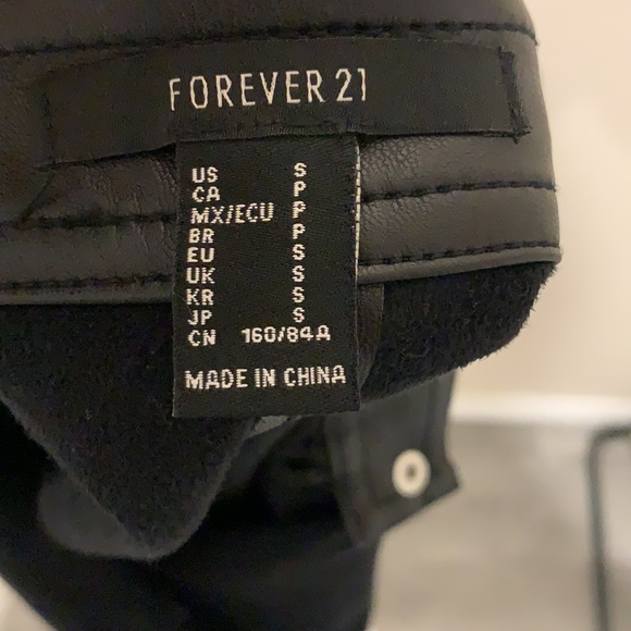 Leather mini - Picture 3 of 3